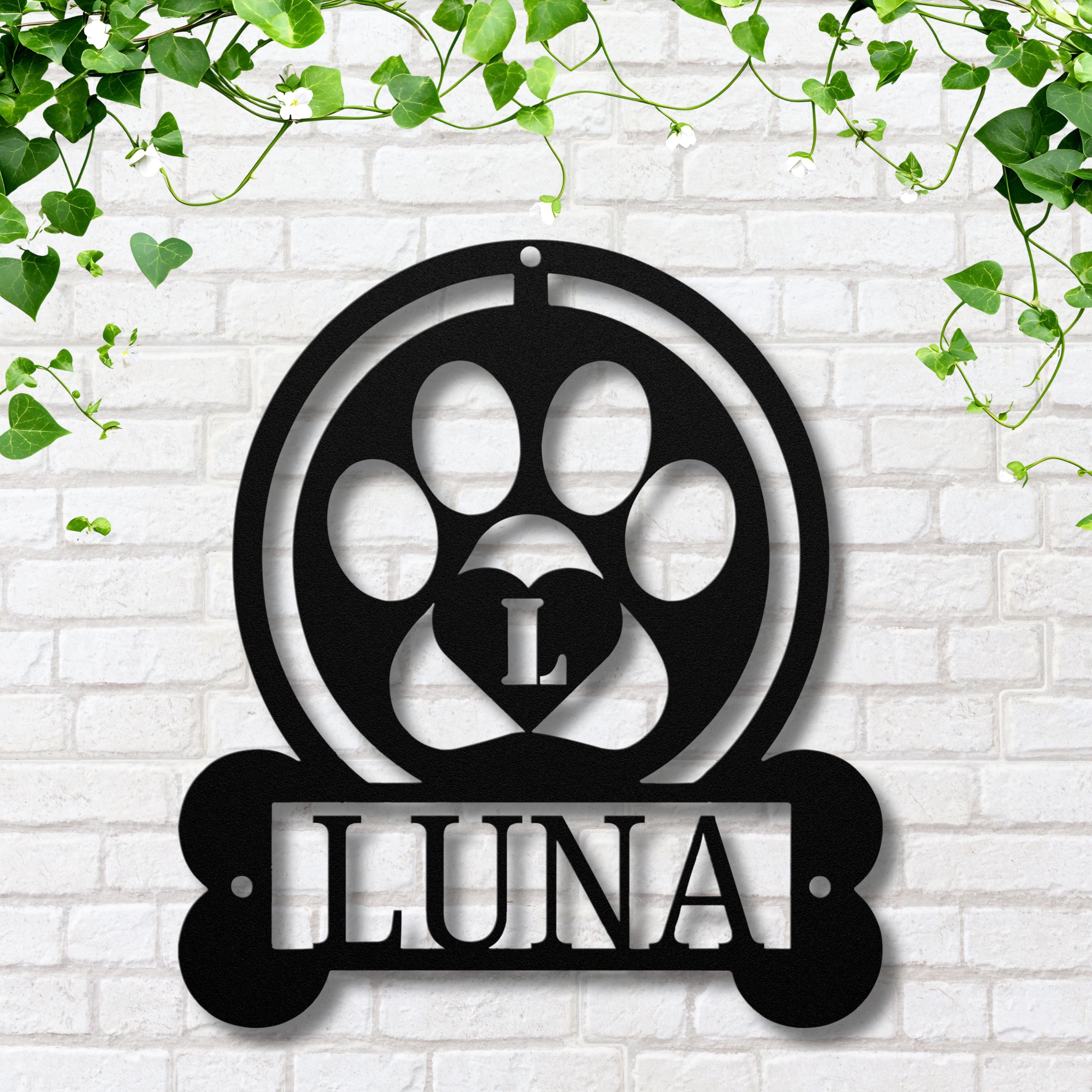 Personalized Dog Sign – Custom Pet Name Paw Print Metal Wall Art Gift