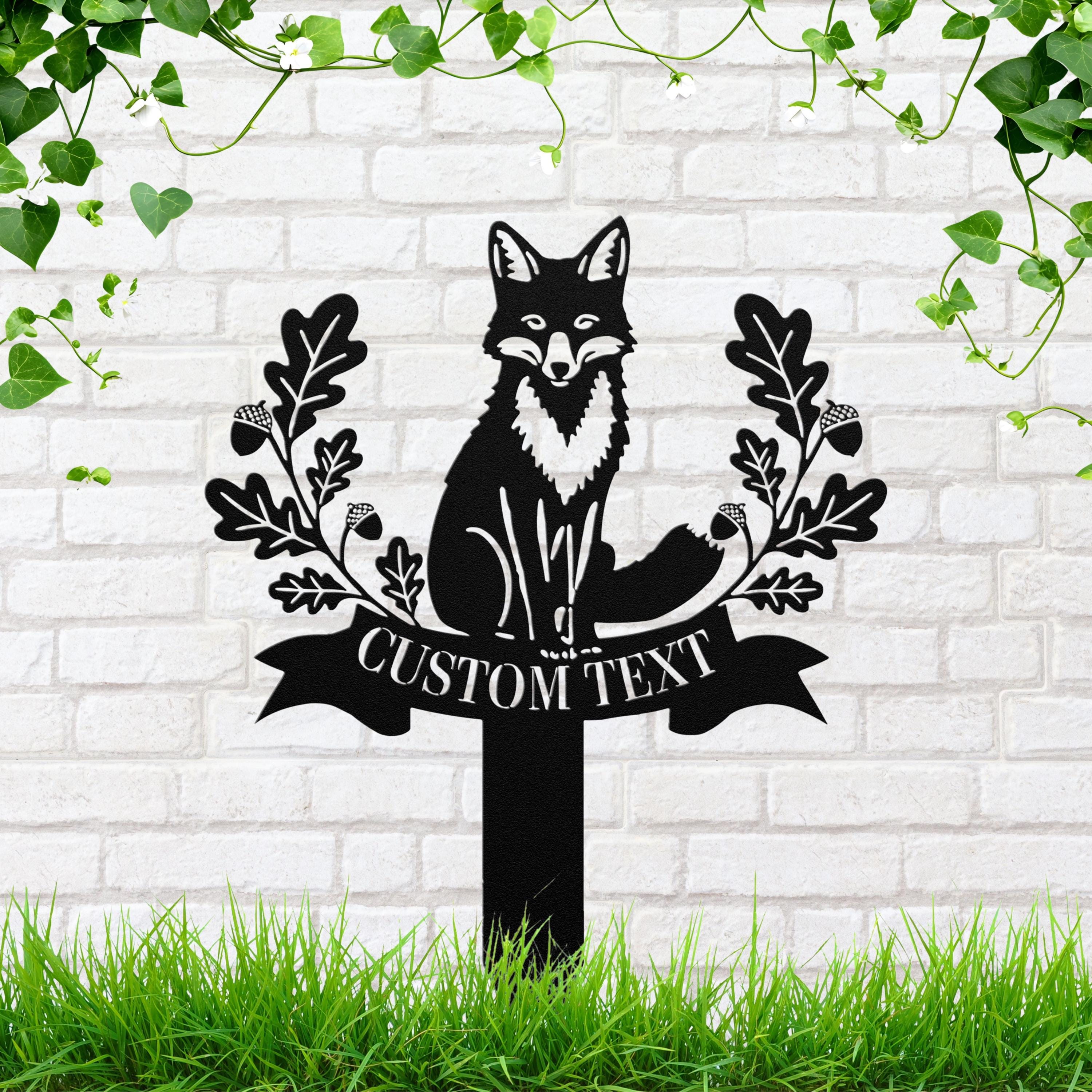 Fox Metal Garden Stake Sign, Personalized Die-Cut Woodland Animal Decor, Oak Leaf Wreath, Custom Engraved Text Memorial Marker