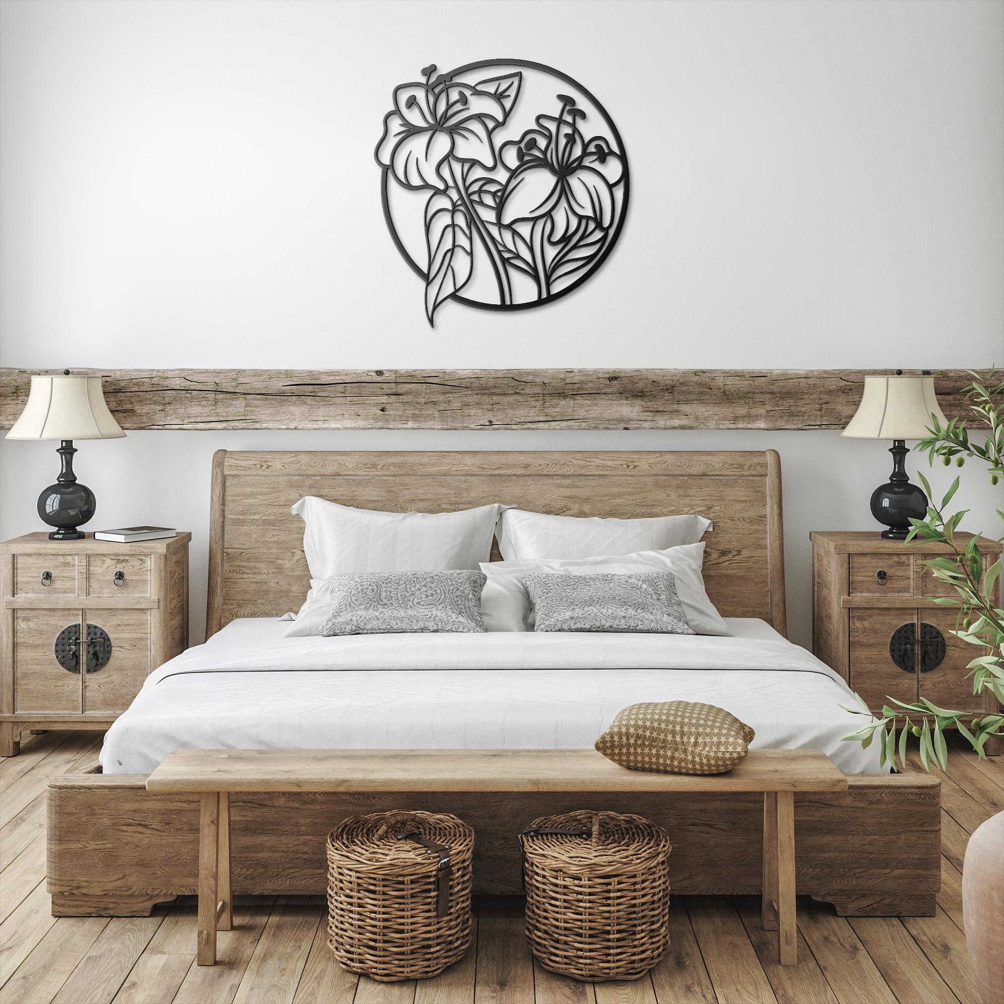 Lily Flower Metal Art – Circular Floral Sign | Minimalist Botanical Wall Decor